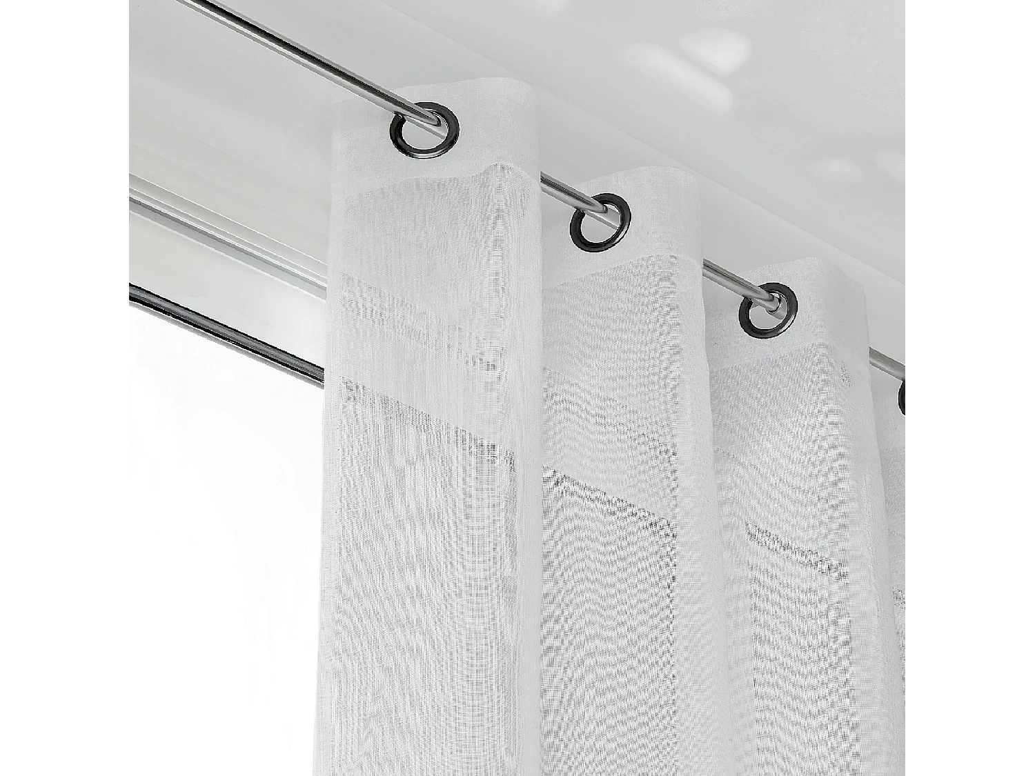 Visillos semitransparentes de gran anchura