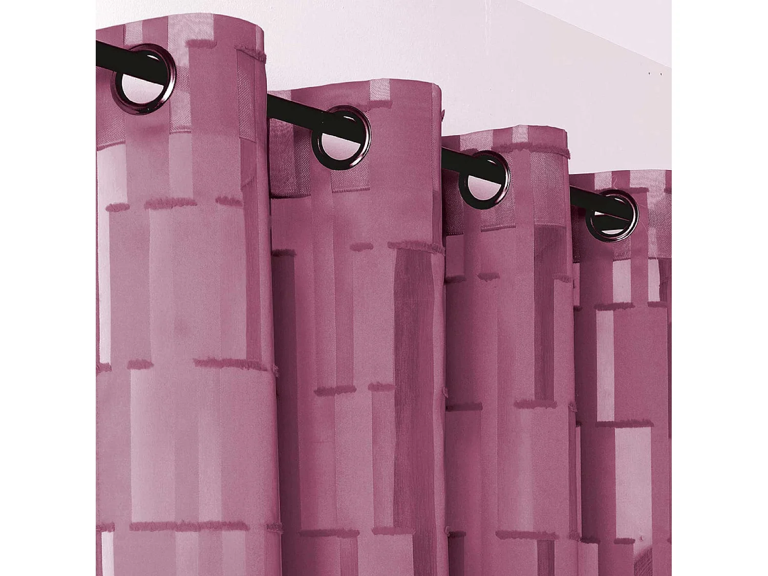 Voilage tamisant transparent et graphique