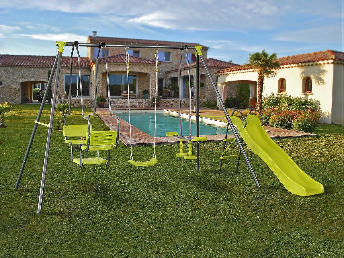 Altalena in metallo "Ludo II" con 4 attrezzi per bambini - 315 x 225 x 195 cm - Verde