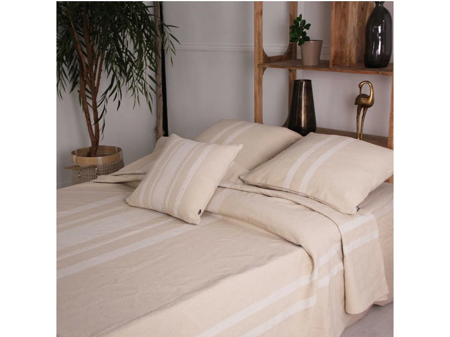 Cojín grueso de algodón de estilo rústico.