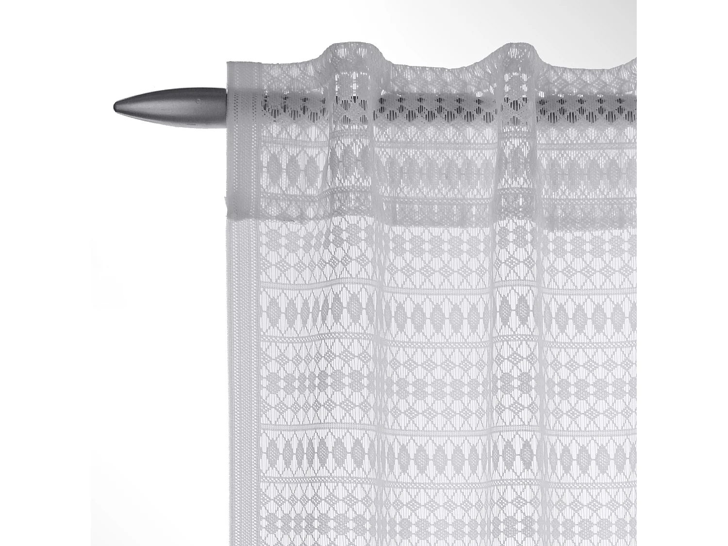 Voilage aux rayures ajourées