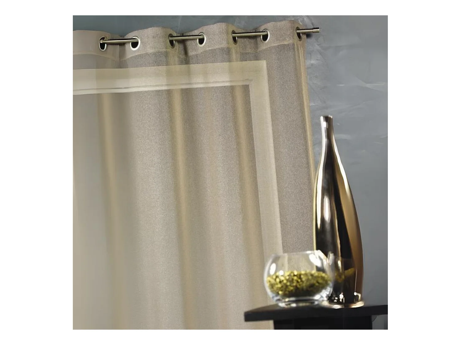 Visillo liso con hilos en lurex