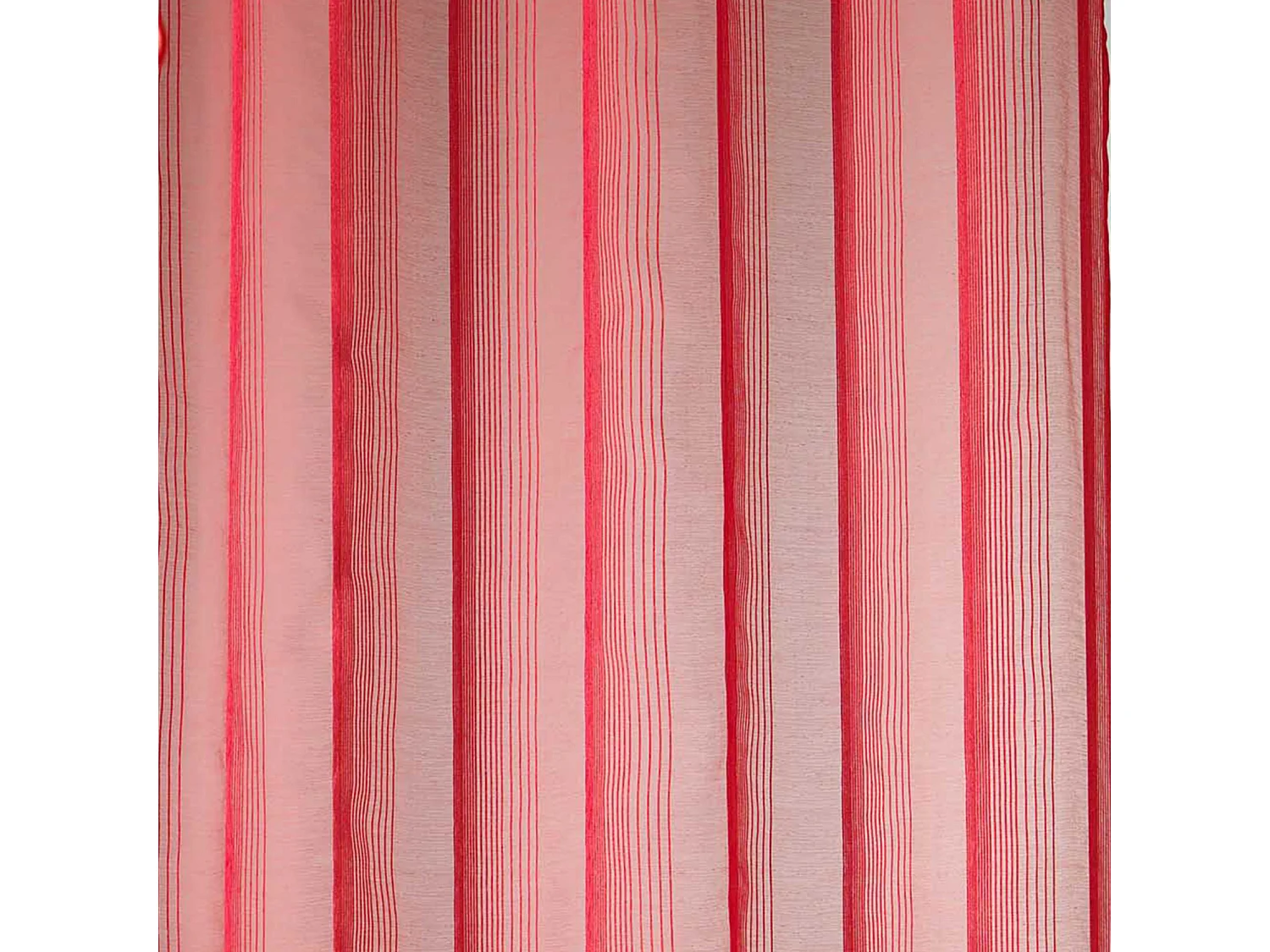 Voilage en étamine à rayures verticales tons sur tons