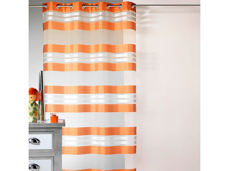 Voilage à rayures horizontales et fils argent