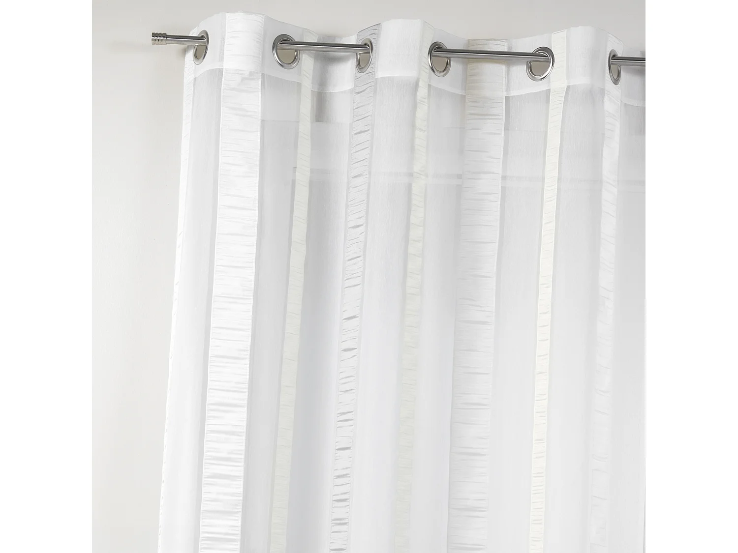 Visillo en organza con rayas verticales