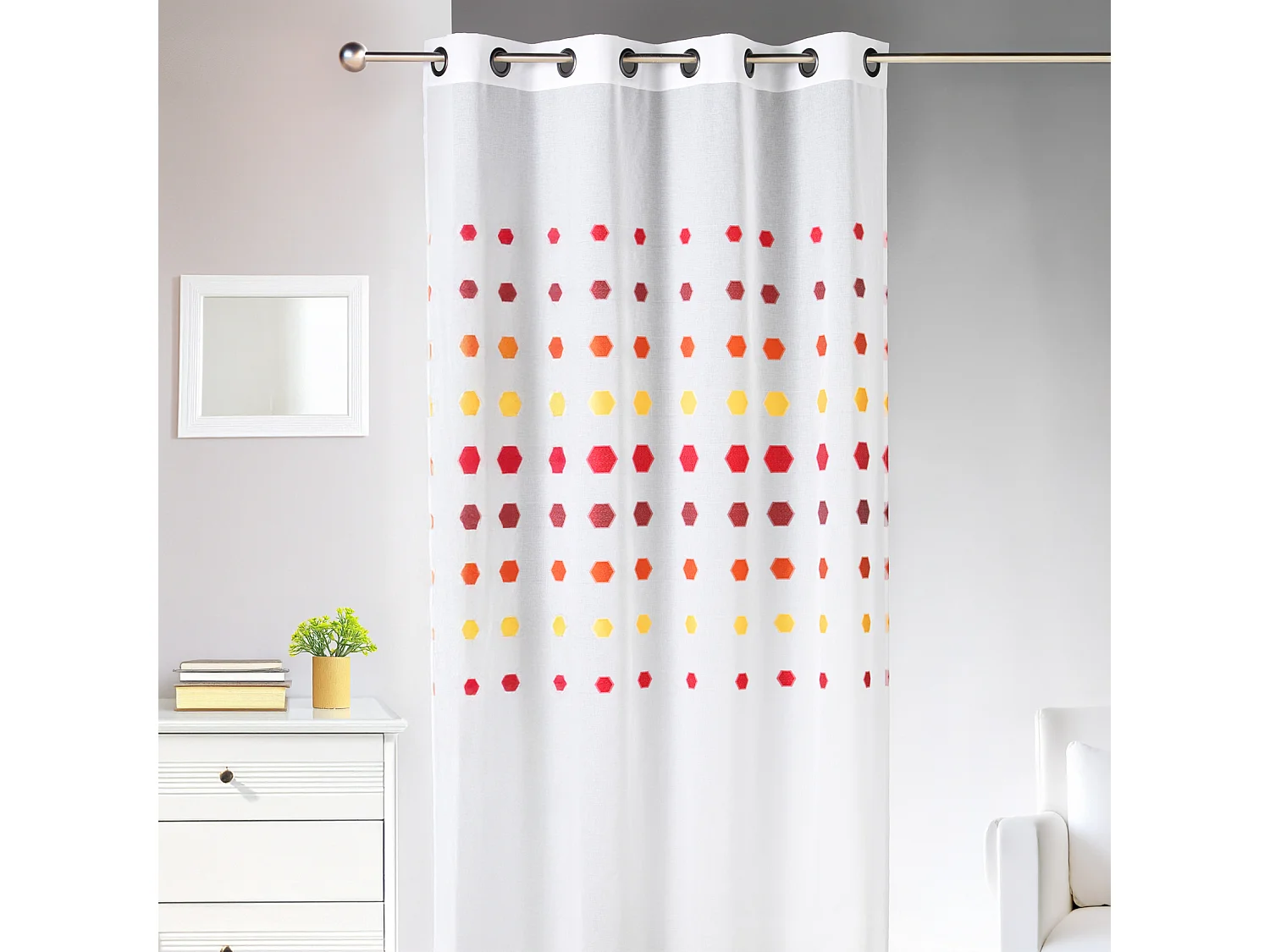 Voilage fantaisie à pois géométriques