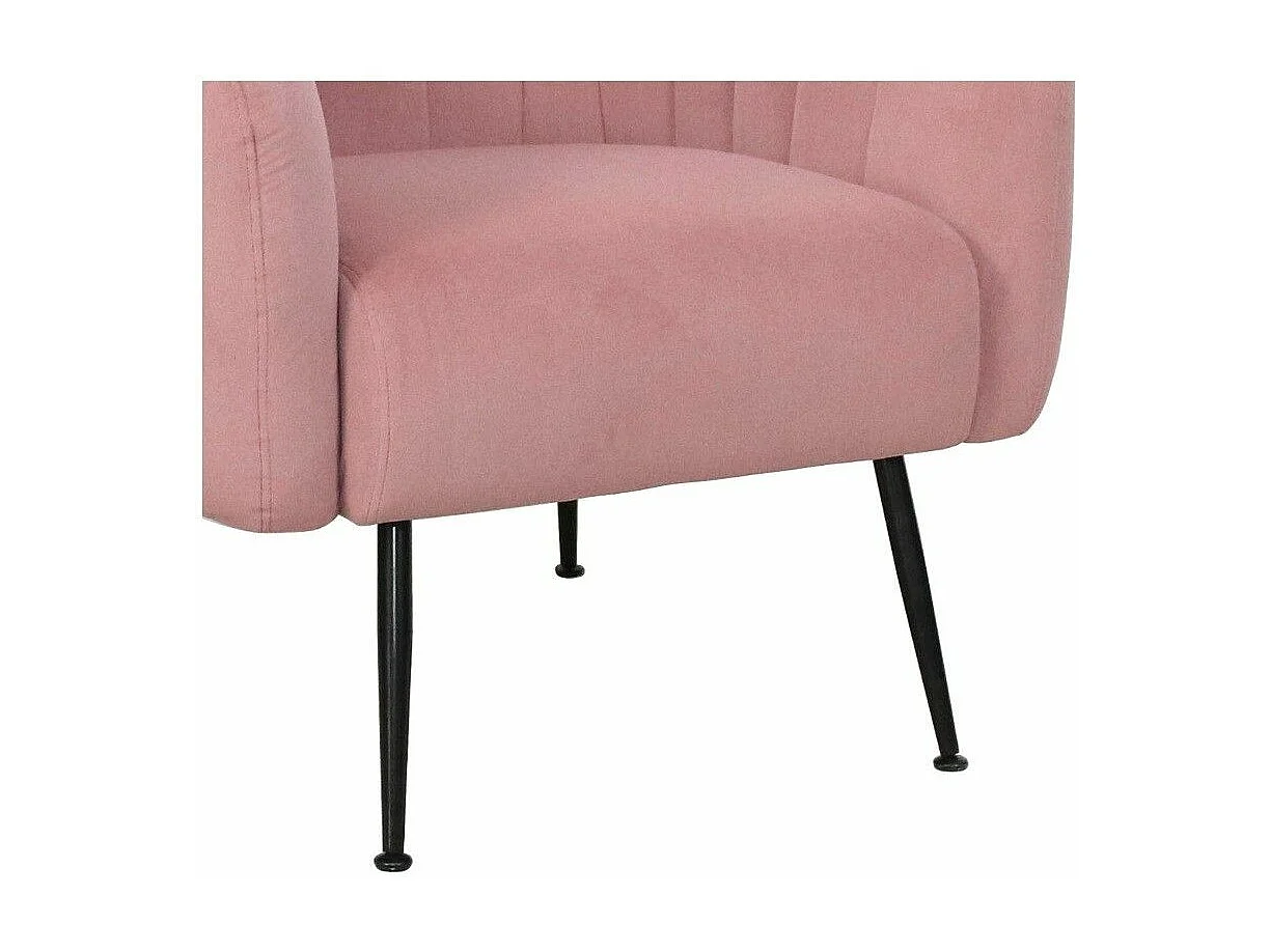 Butaca de 81x75x72 cm de terciopelo en color rosa y con patas metálicas negras Telma