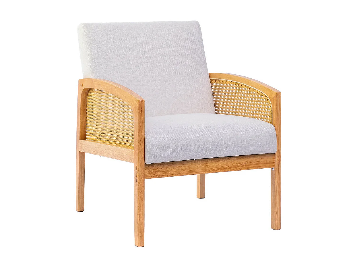 Butaca de de tela en color blanco y estructura de madera y ratán en color beige Cien