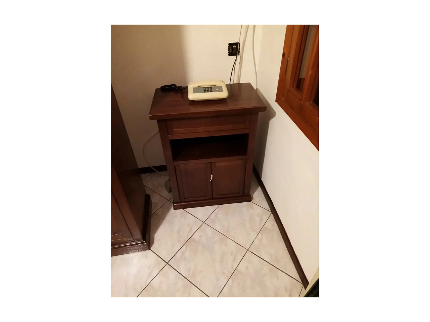 MOBILI 2G - PORTA TELEFONO ARTE POVERA 2 PORTE LEGNO TINTA NOCE 60X36X78 (374)