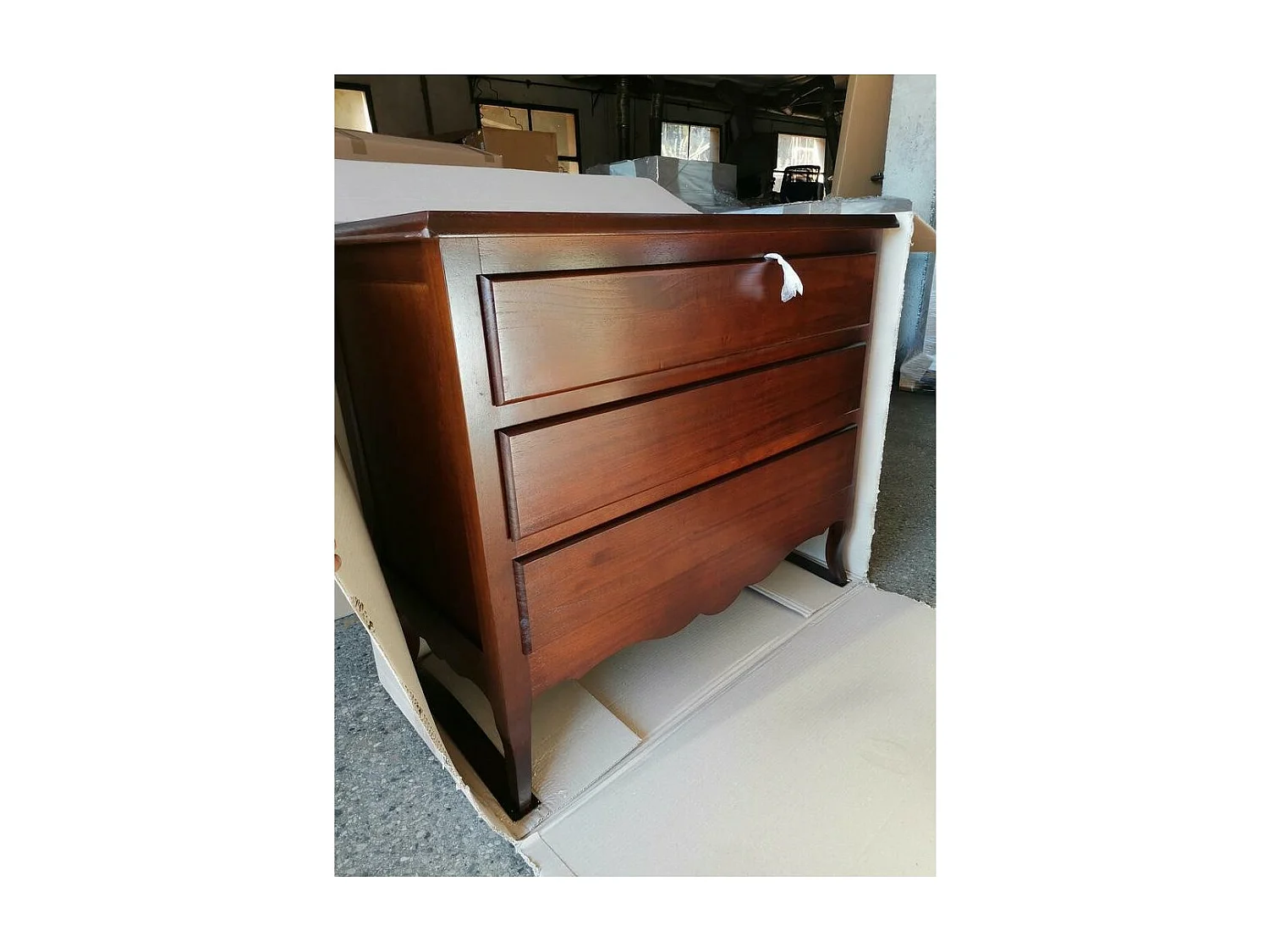 MOBILI 2G - Gruppo 1 Cassettiera 2 Comodini arte povera tinta noce (762+763)