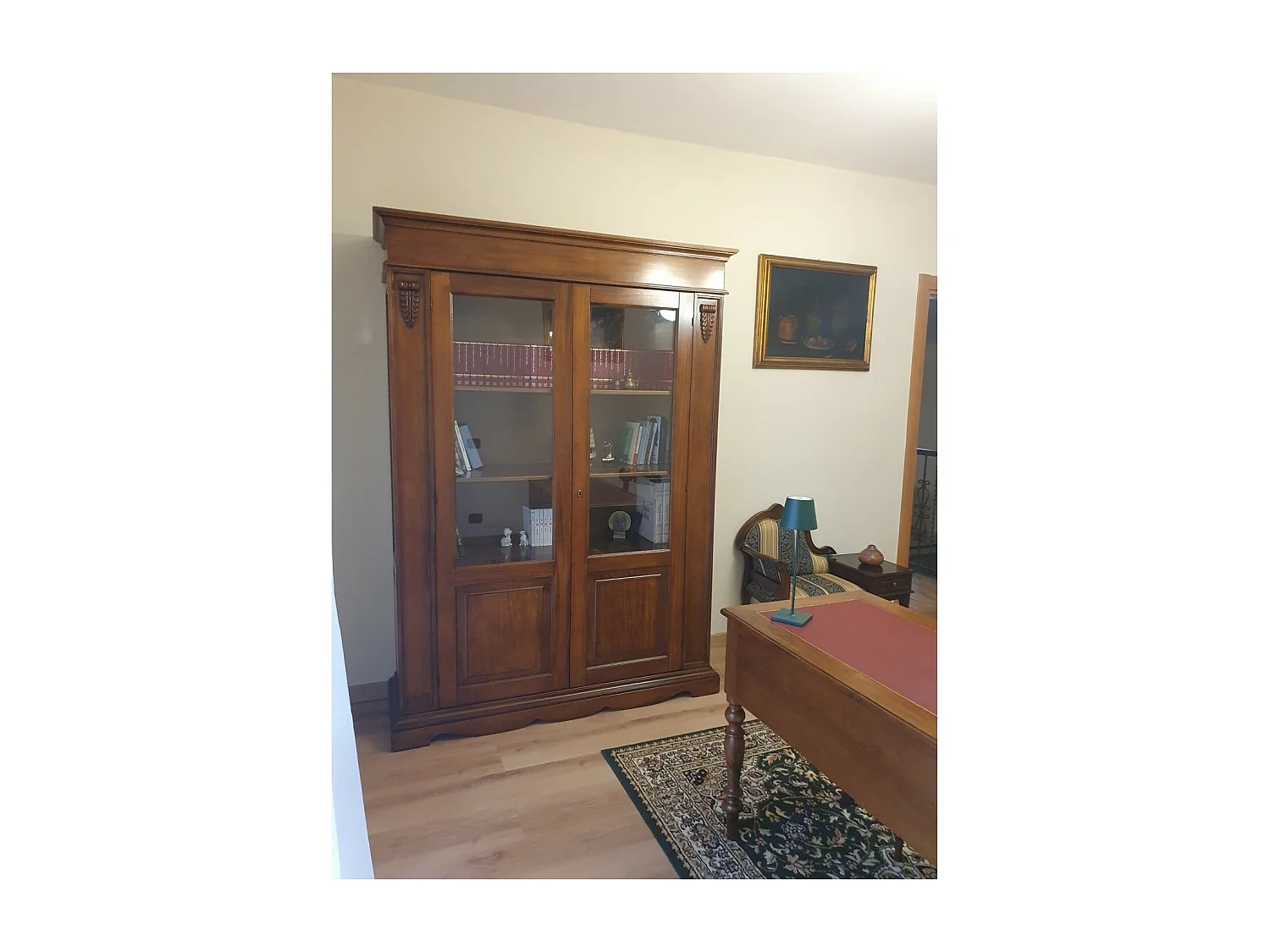 MOBILI 2G - VETRINA IN LEGNO 2 ANTE IN LEGNO FINITURA BASSANO L.155 P.48 H.210 (484)