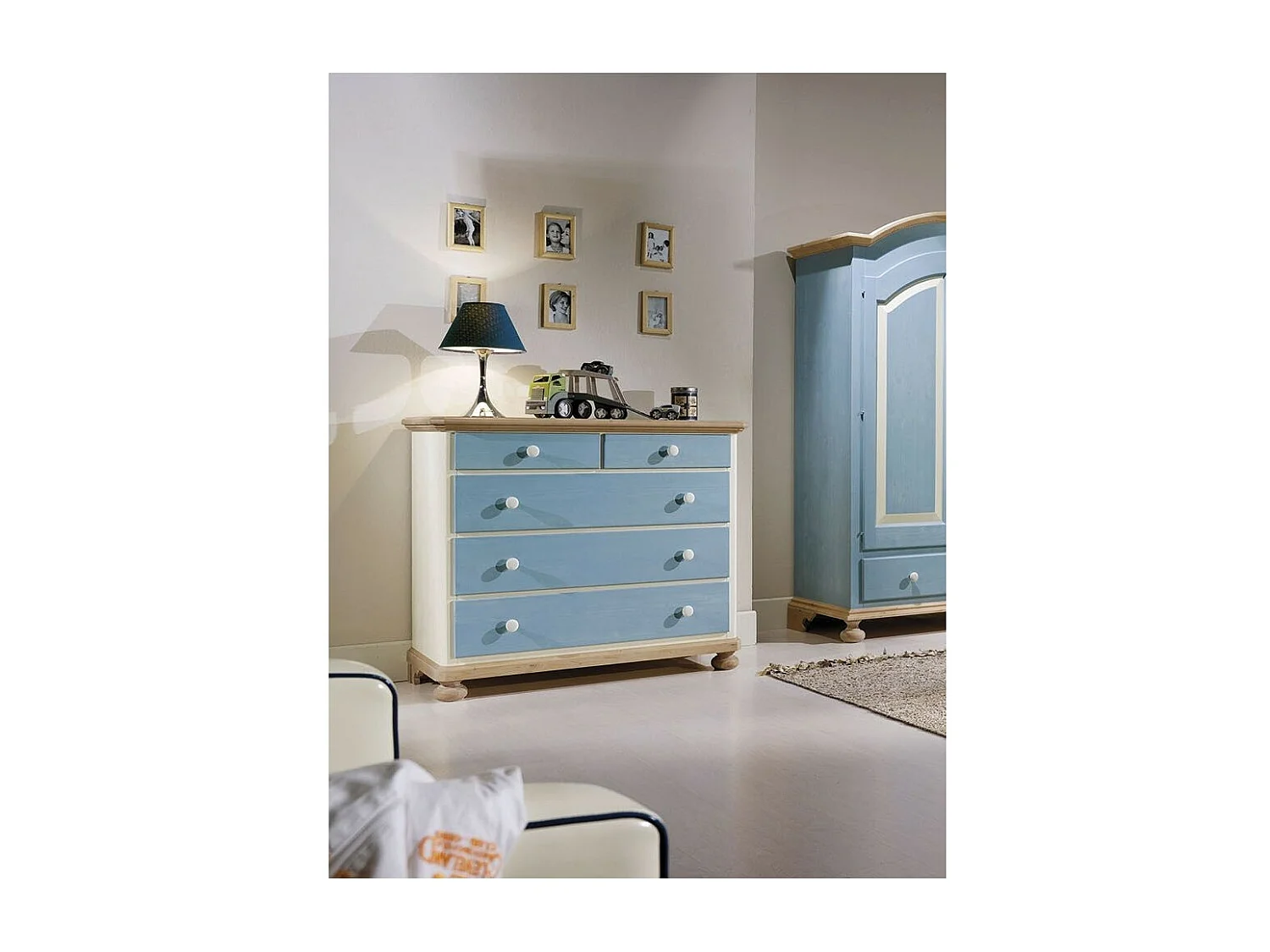 MOBILI 2G - COMO 5 CASSETTI IN LEGNO AZZURRO MIELE L.118 P.52 H.99 (2210)