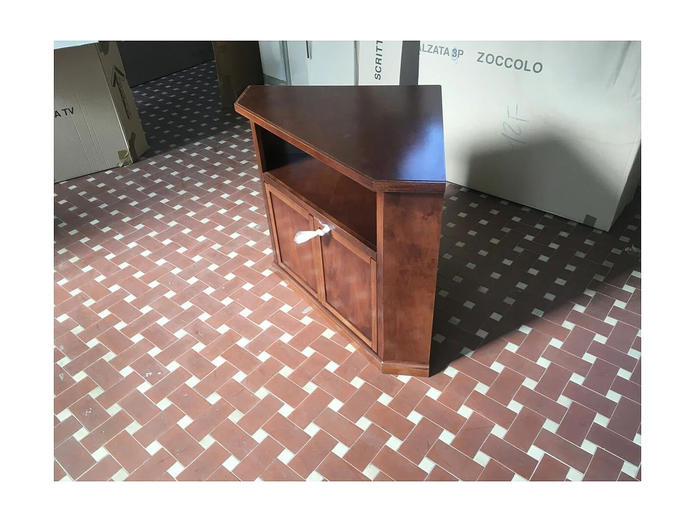 MOBILI 2G - PORTA TV IN LEGNO ARTE POVERA AD ANGOLO TINTA NOCE 72x63xH80 (376)