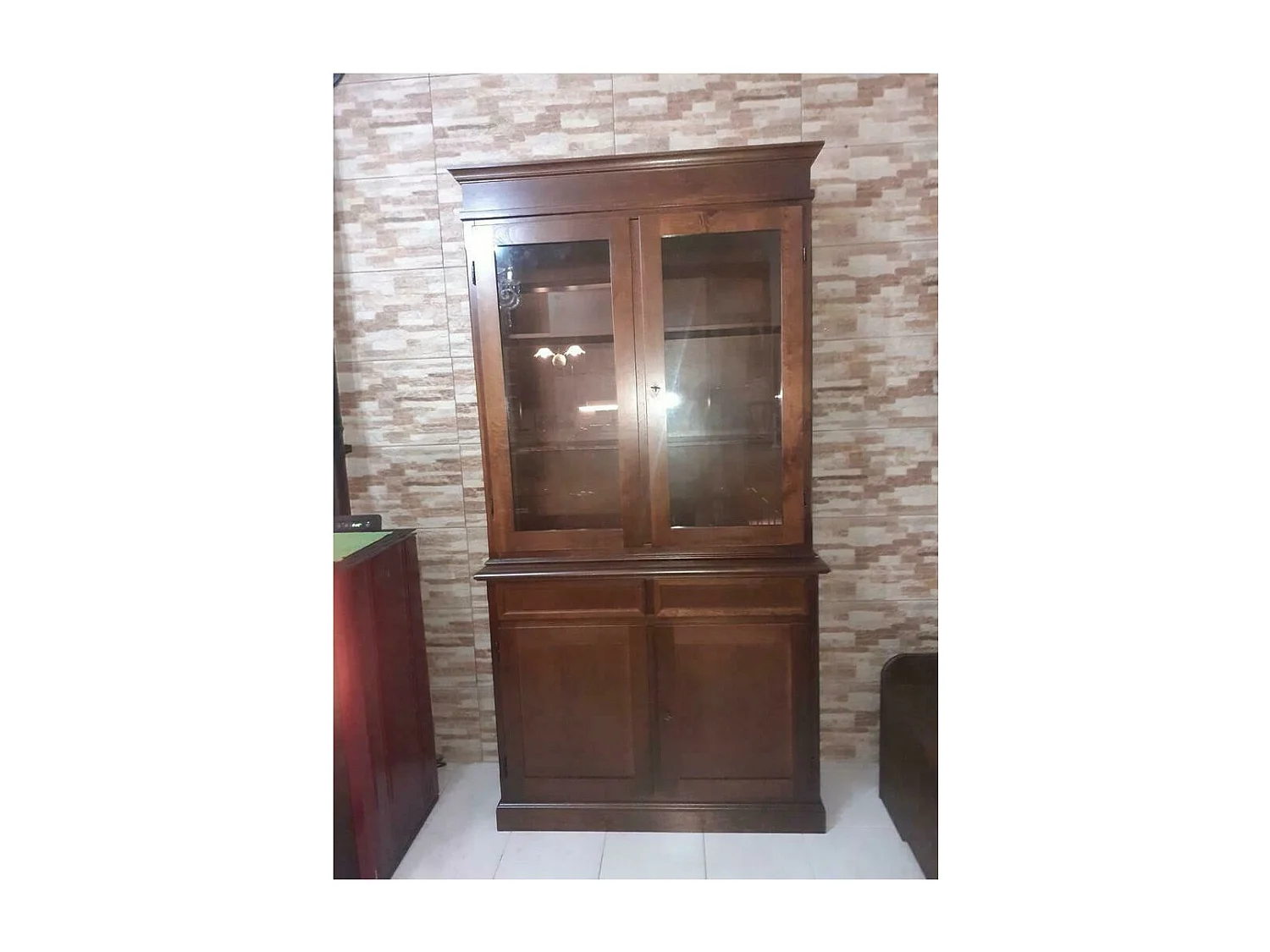 MOBILI 2G - Cristalliera in legno noce arte povera tinta noce 103x42x206 (383)