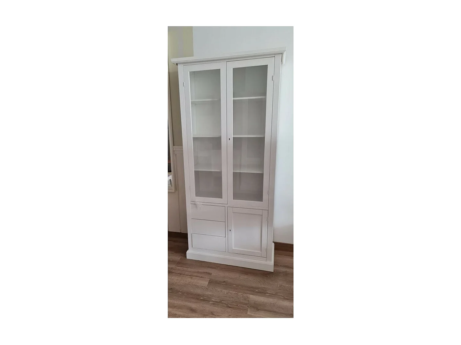 MOBILI 2G - Vetrina 3 ante arte povera in legno bianca 90x41x186 (1388)