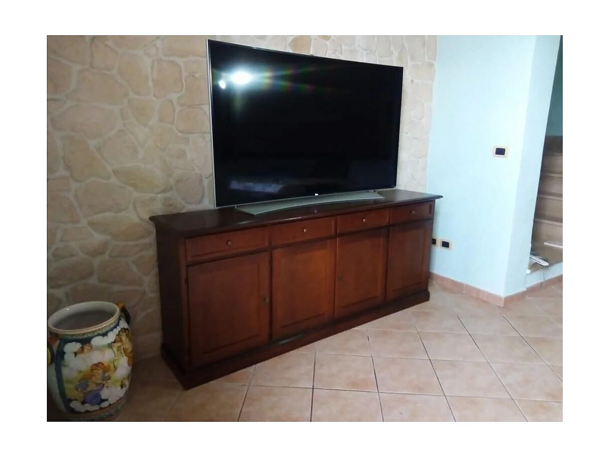 MOBILI 2G - Madia Credenza in legno 4 porte Tinta Noce 205X42X86 (380)