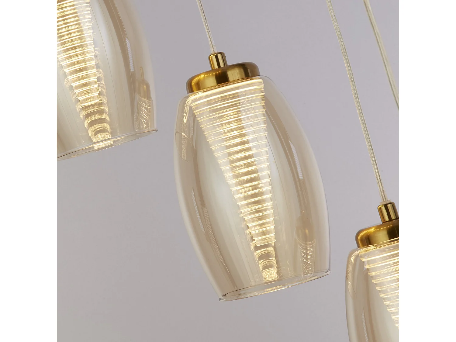 Searchlicht Cyclone 12-flammige Pendelleuchte aus Bronze, Champagnerglas