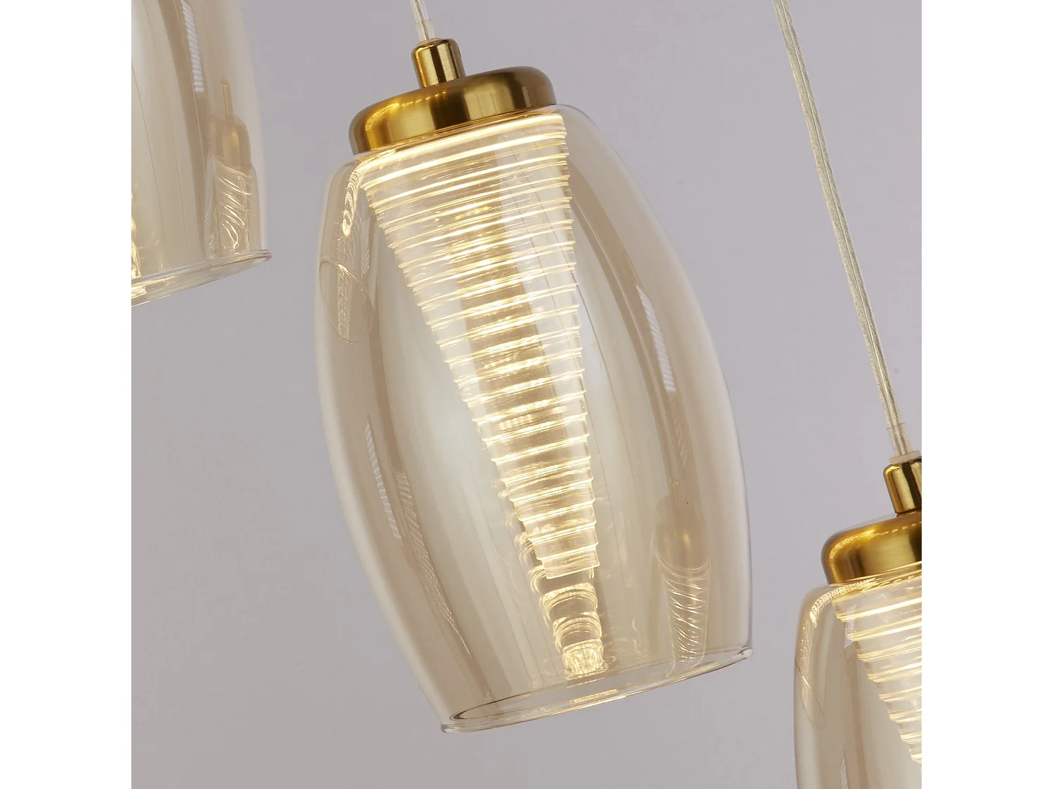 Searchlight Cyclone Lampadario a 5 luci in bronzo, bicchiere di champagne