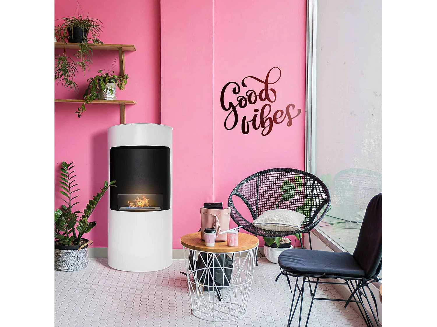 Giulio Cesare - Cheminée bioéthanol sur pied avec brûleur de 1,5L. Cheminée bioéthanol sur pied en acier inoxydable et verre trempé. Couleur blanche. Ø40x80 cm