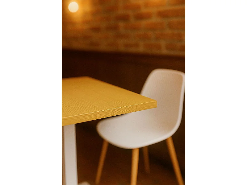 Mesas Auxiliares - Mesa Kuat White 70 cm - Madera clara