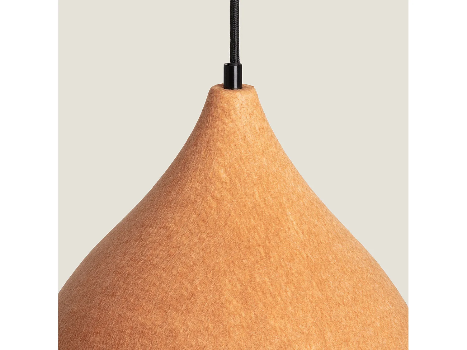 Suspension Feutre Sarka  Camel