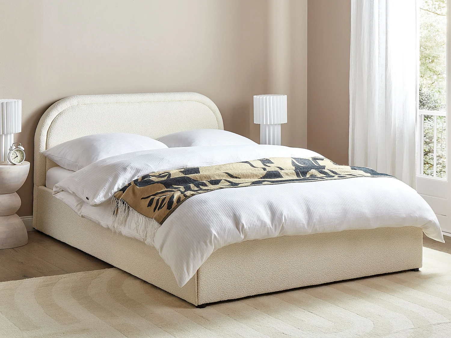 Lit ottoman Bouclé QUILLIEN 140 x 200 cm Beige clair