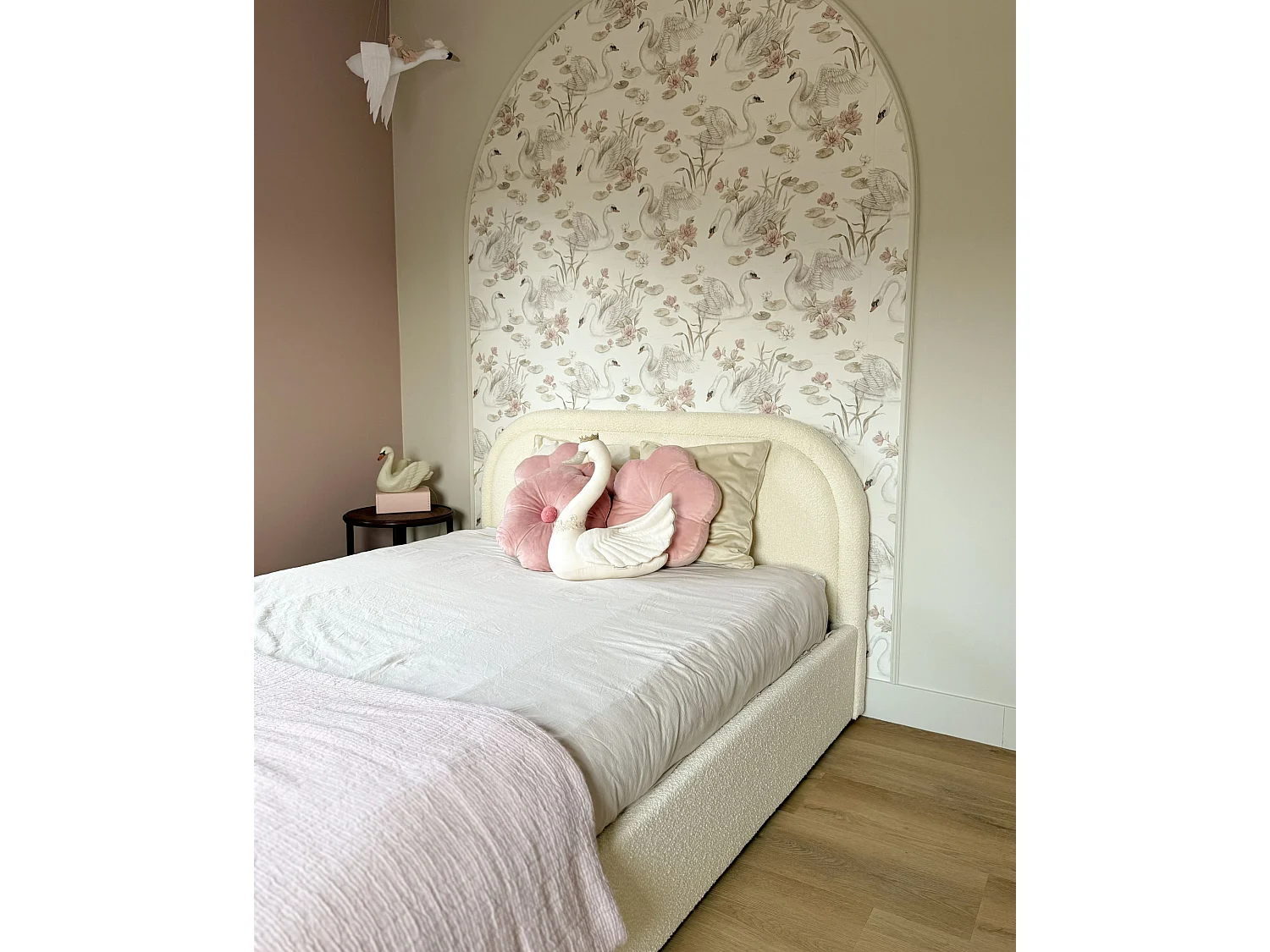 Lit ottoman Bouclé QUILLIEN 140 x 200 cm Beige clair