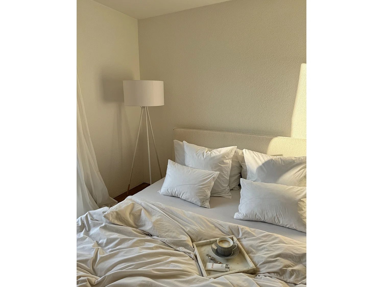 Lit ottoman Bouclé LAVAUR 180 x 200 cm Blanc cassé