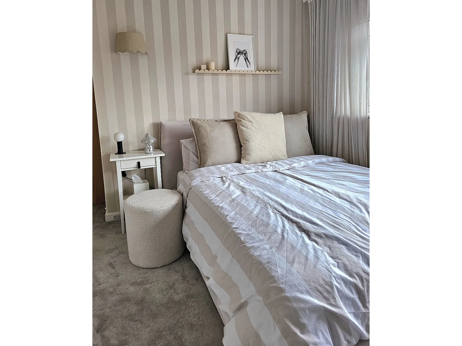 Lit ottoman Bouclé LAVAUR 160 x 200 cm Blanc cassé