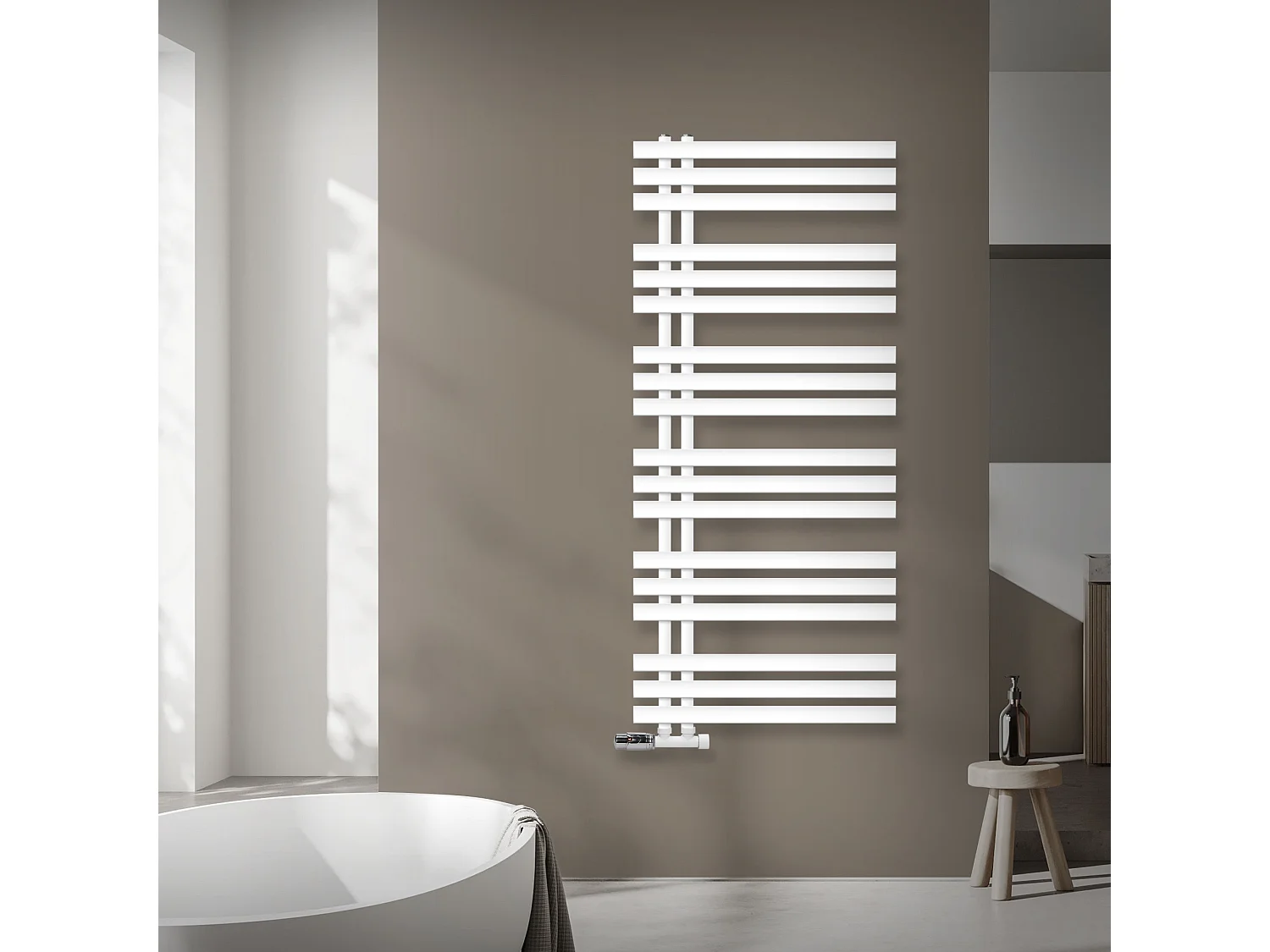 Radiateur de Salle de Bain Iron EM 600x1400 mm Blanc Raccord Central au Bas avec Garniture