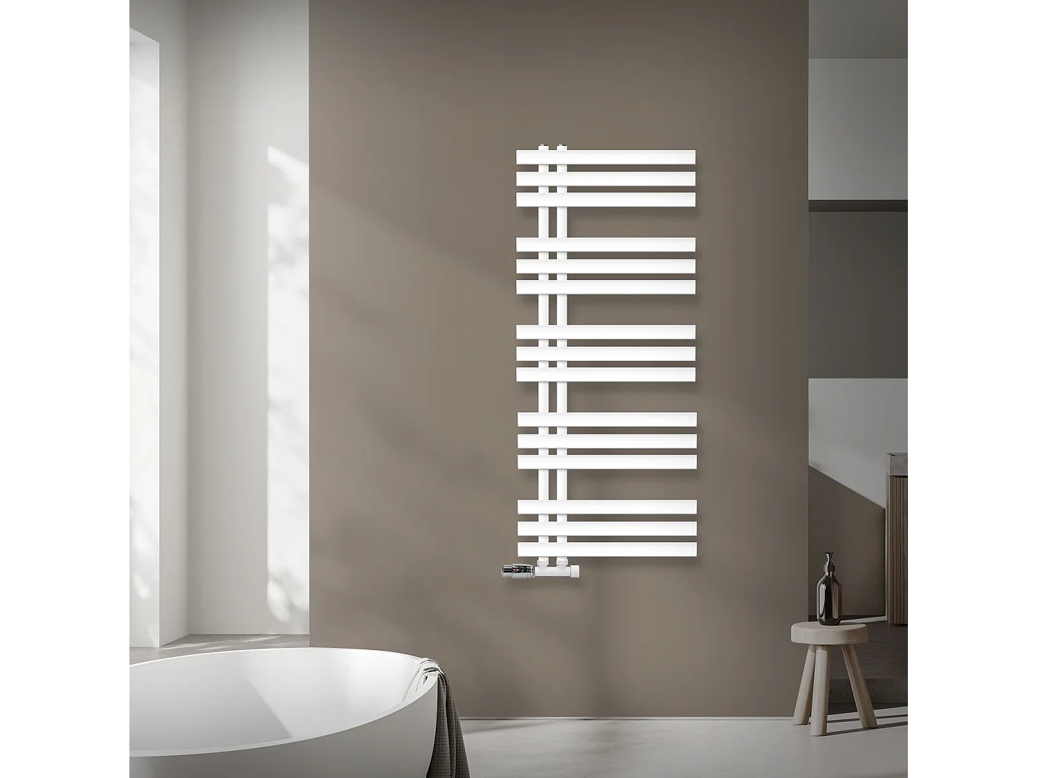 Radiatore da bagno Iron EM 500x1200mm Bianco Attacco Centrale Inferiore con Profilo