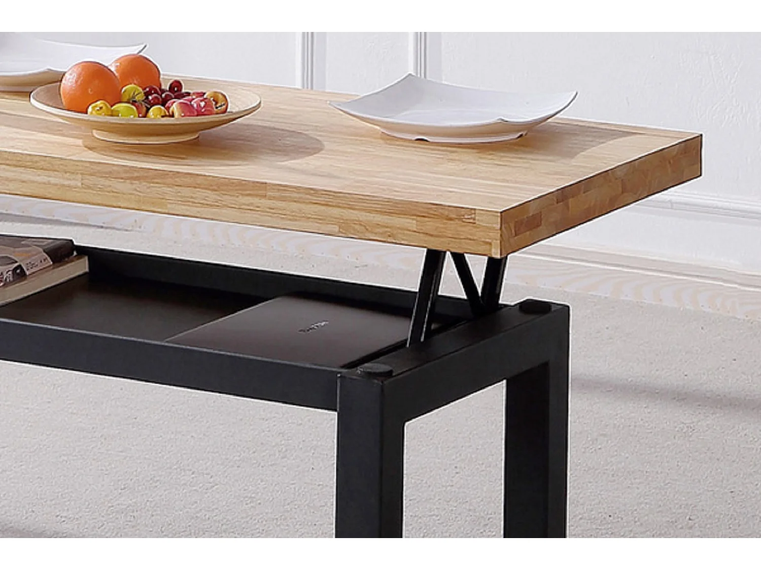 Table basse relevable en bois de chêne foncé avec pieds en métal noir - Longueur 120 x  Hauteur 47.5 - 62.5 x Profondeur 60 cm
