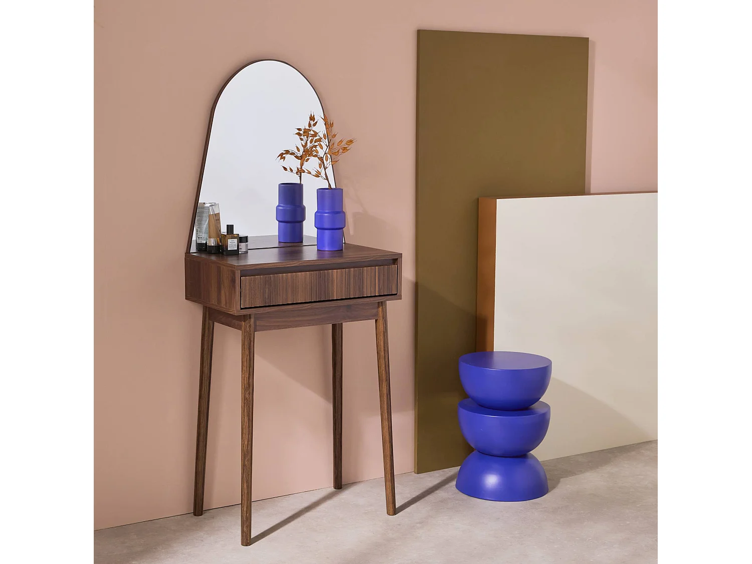 Coiffeuse décor bois LINEAR miroir arrondi 1 tiroir 60 cm. façade striée. Noyer