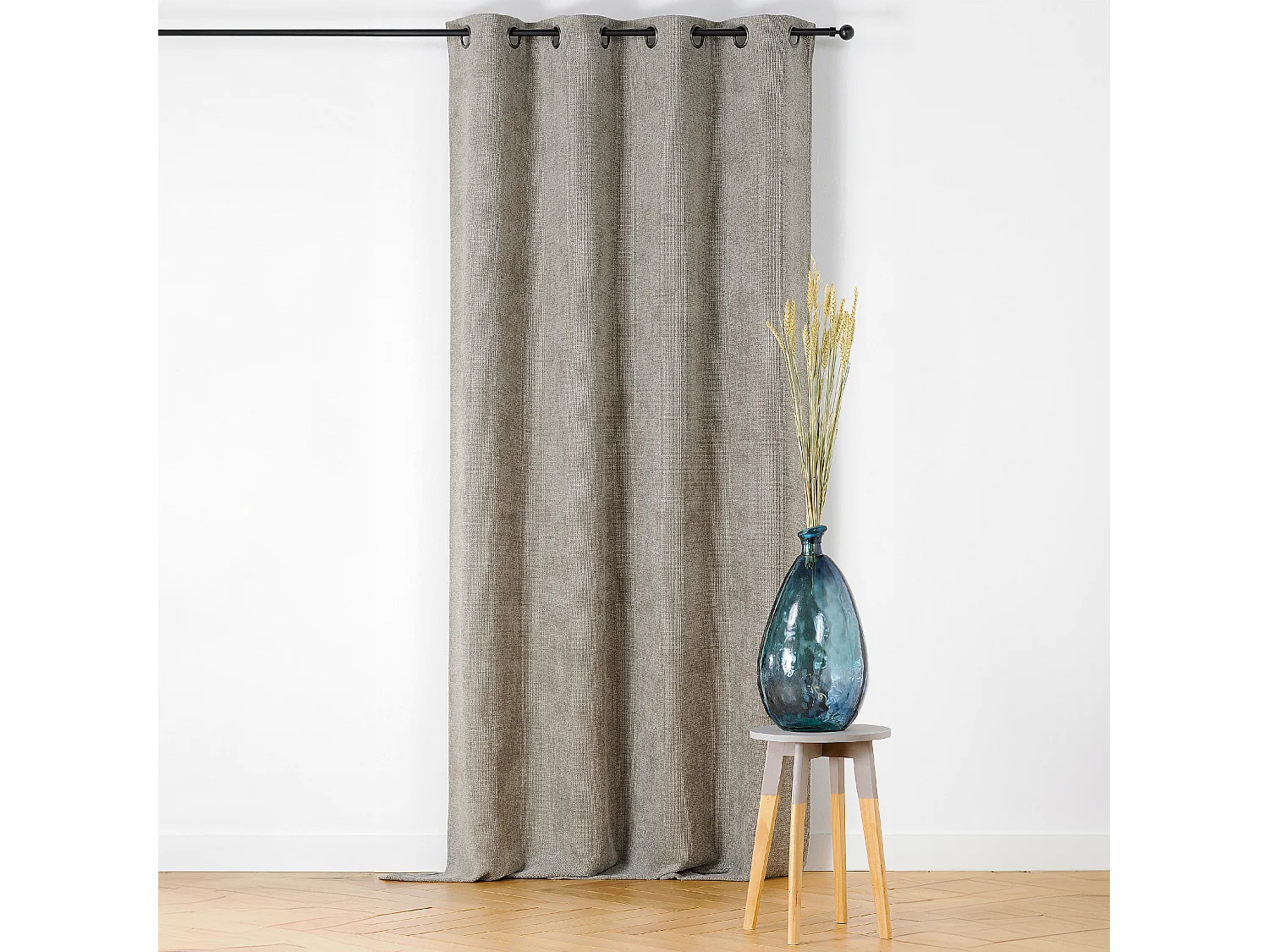 Rideau velours plat à oeillets