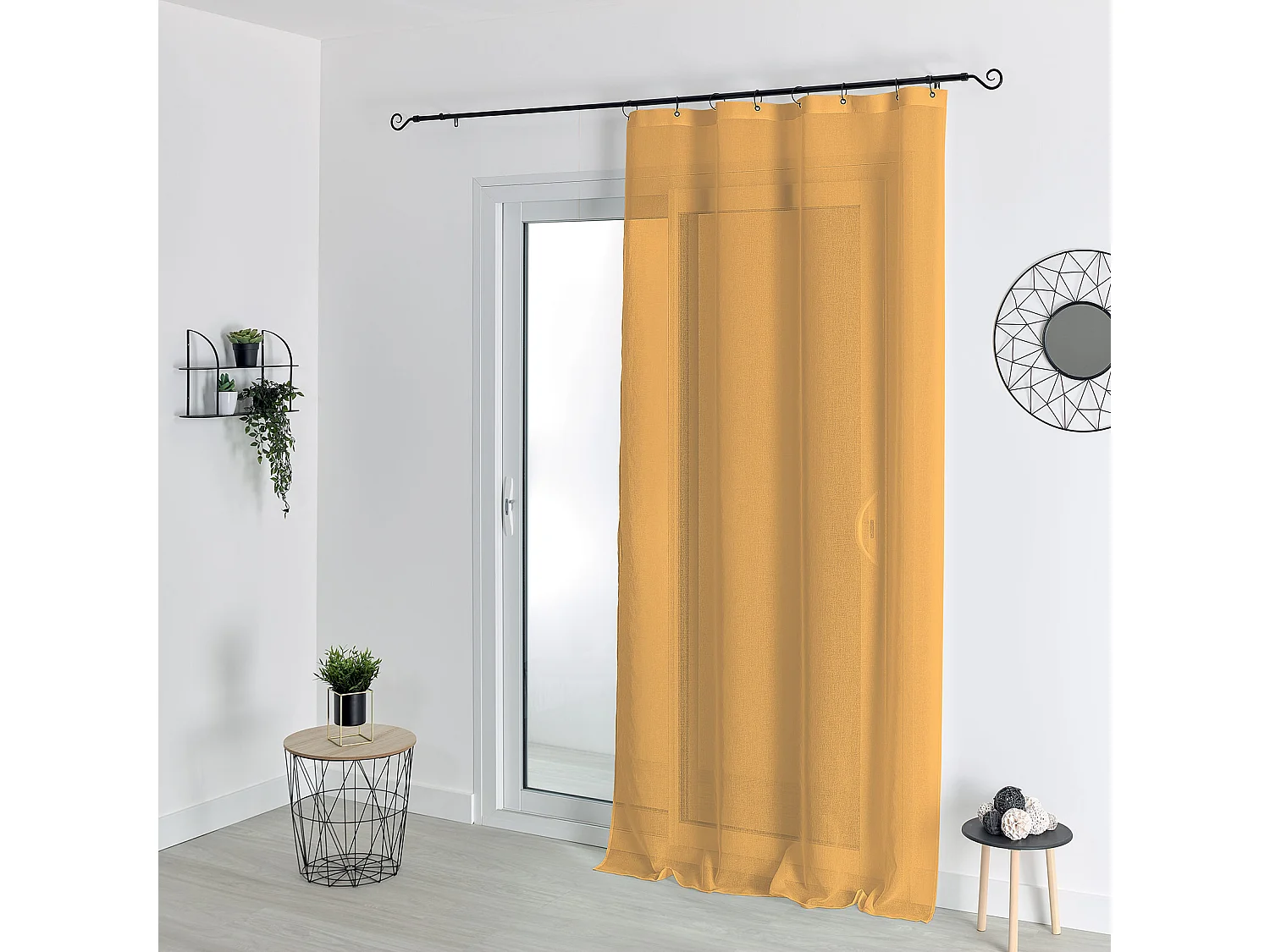 Voile mit abnehmbaren schwarzen Ringen