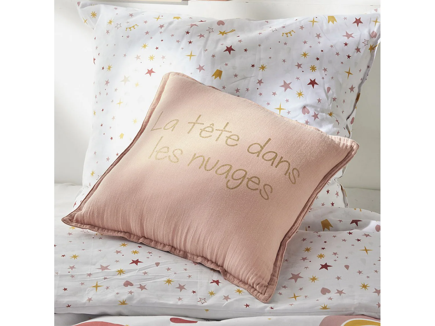 Cojín cuadrado "La tête dans les nuages"