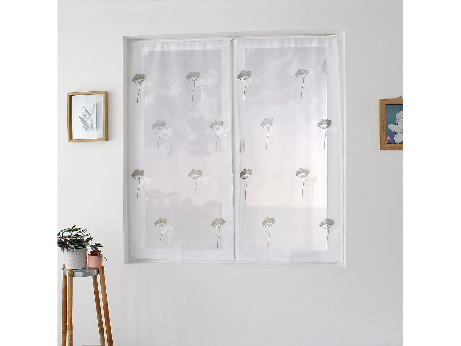 Paire de Voilages Brodés "Cosmos" 60x90cm Gris & Blanc