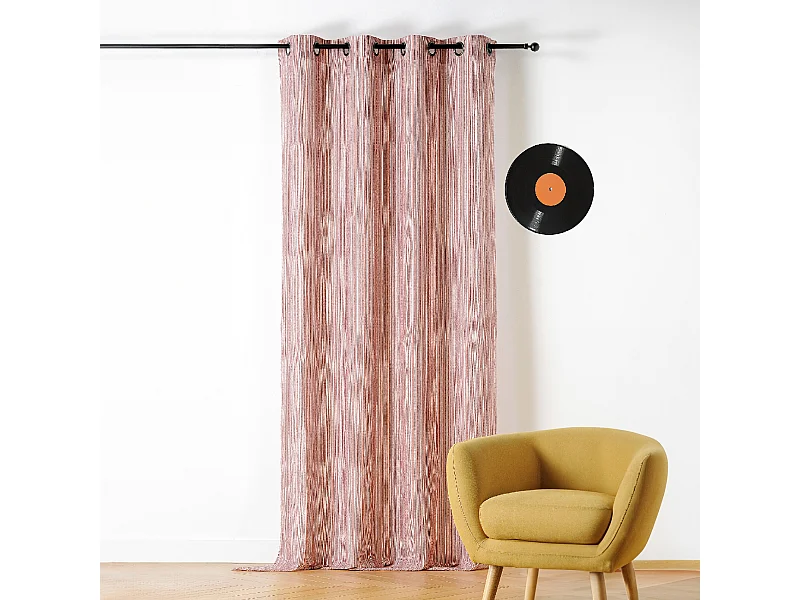 Ösenvorhang aus Recyceltem Stoff mit Feinen Streifen