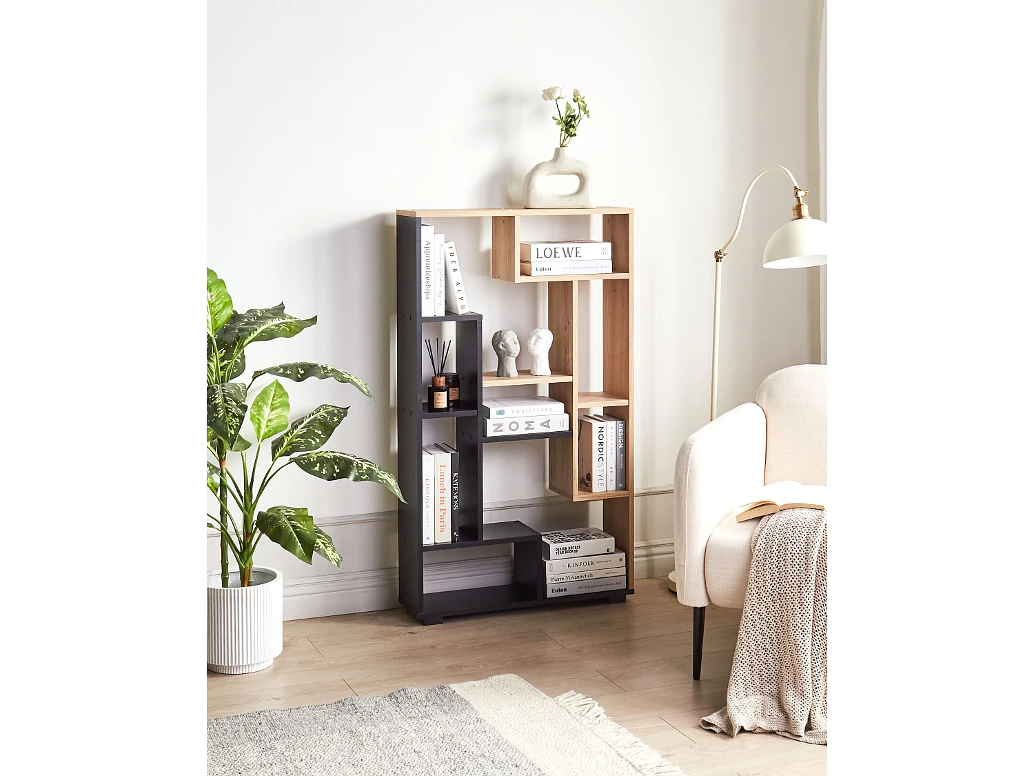 Bücherregal heller Holzfarbton / schwarz Ablagefächer modernes Design Alma