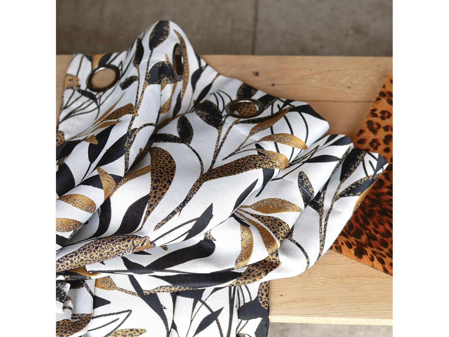 Jacquard-Vorhang mit Panther-Muster 140 x 260 cm