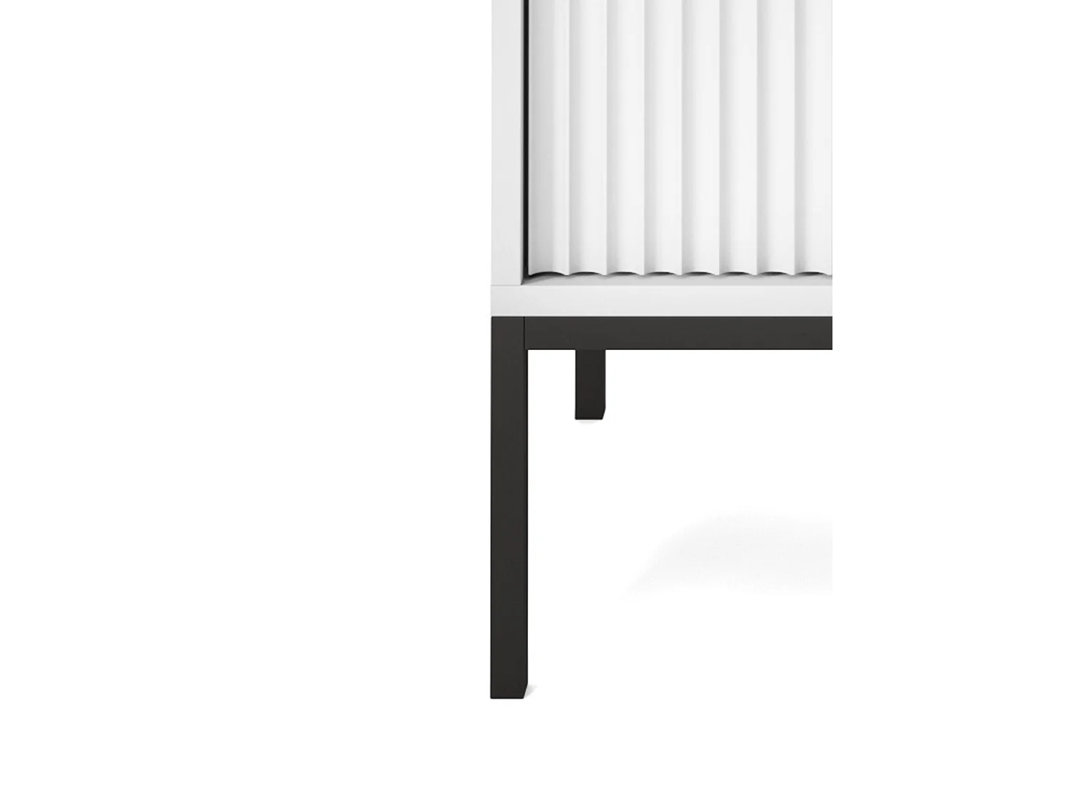 Elegante nachttafel Nova – Ontwerp met gouden handgreep, Geriffelde voorkant, Praktisch & Modern, 54x56x39 cm, Mat wit, Zwarte metalen poten