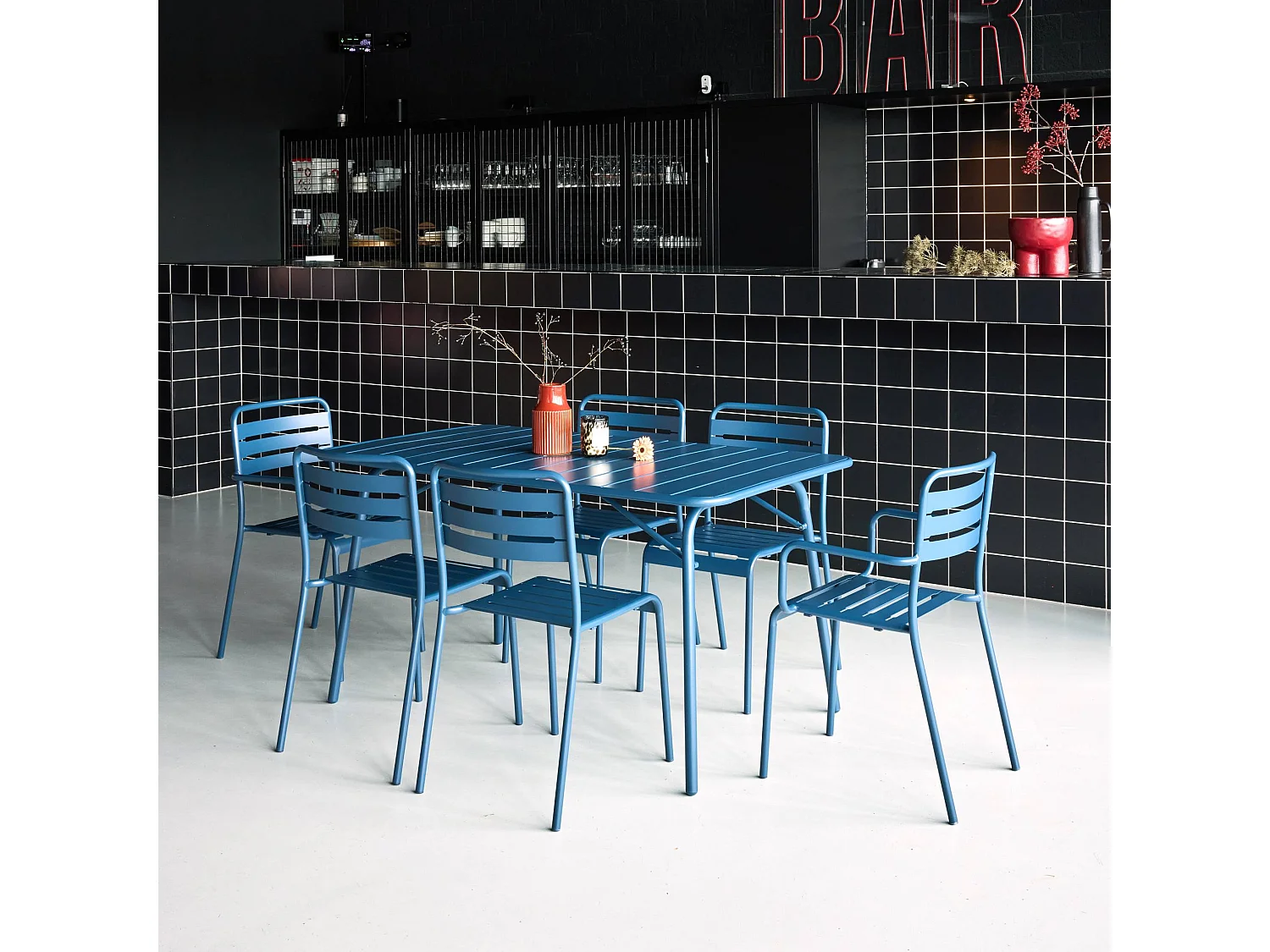 Mesa de jardín plegable de metal con 2 sillones y 4 sillas azul marino