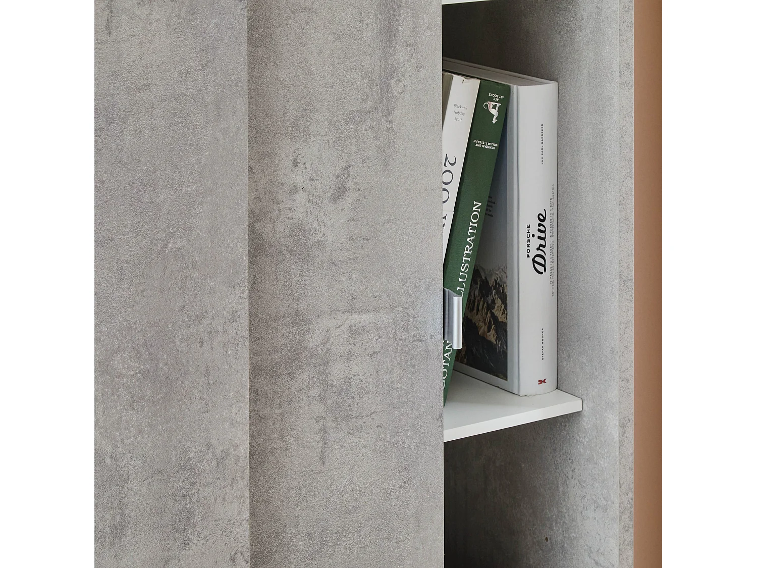 Armadio con ante scorrevoli e ripiani cemento A798CECEK