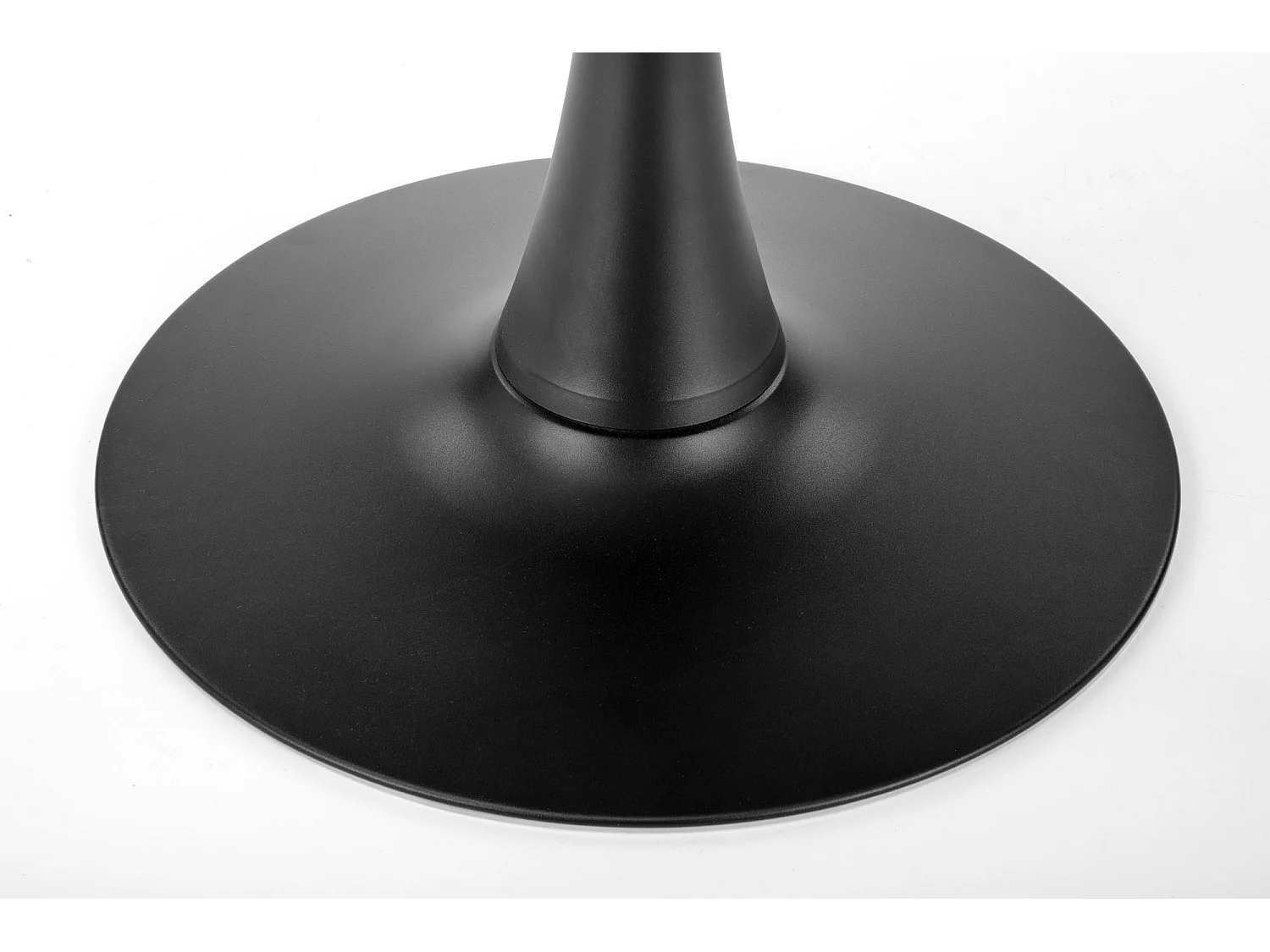 Table ronde en chêne pour 4 personnes 90x73 cm