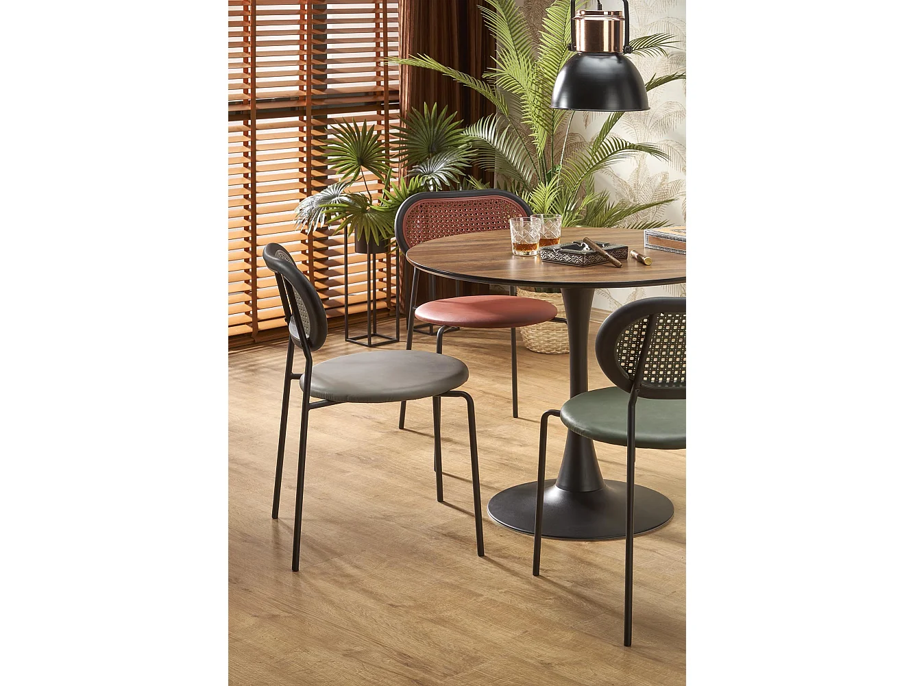 Table ronde en chêne pour 4 personnes 90x73 cm