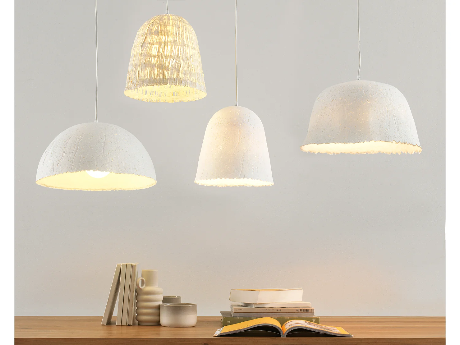 Lampada da soffitto 40x40x20 con paralume in cartapesta bianca