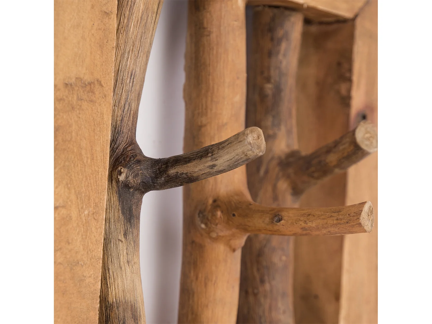 PORTE-MANTEAU MURAL Leonor 25 Bois massif en acajou, 3 crochets couleurs naturelles