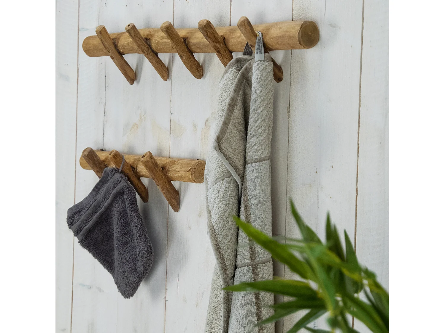 PORTE-MANTEAU MURAL Kyra 60 Bois massif, 5 crochets couleurs naturelles