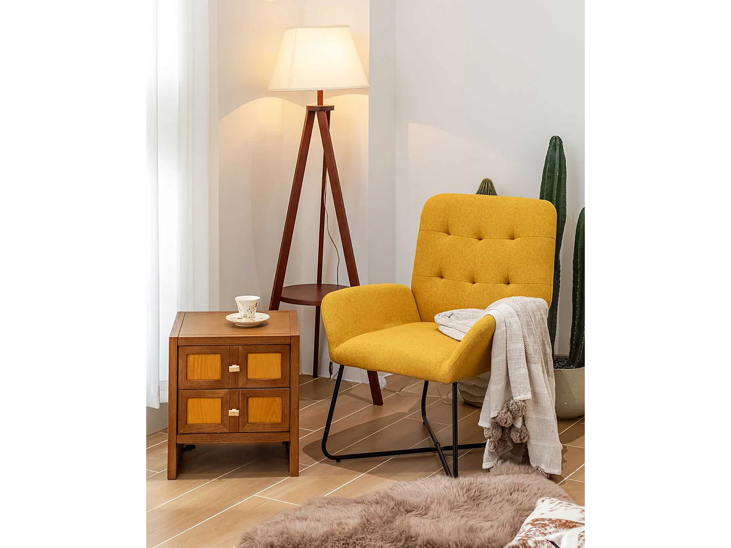 Poltrona gialla “Greta”