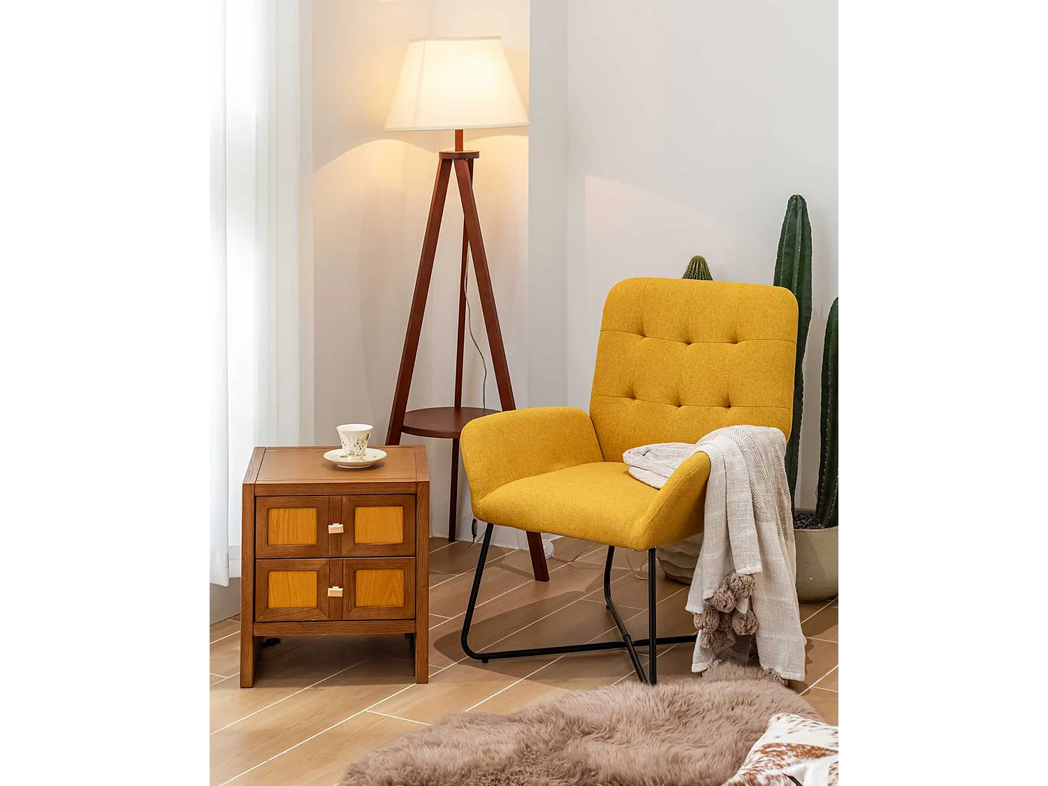 Poltrona gialla “Greta”